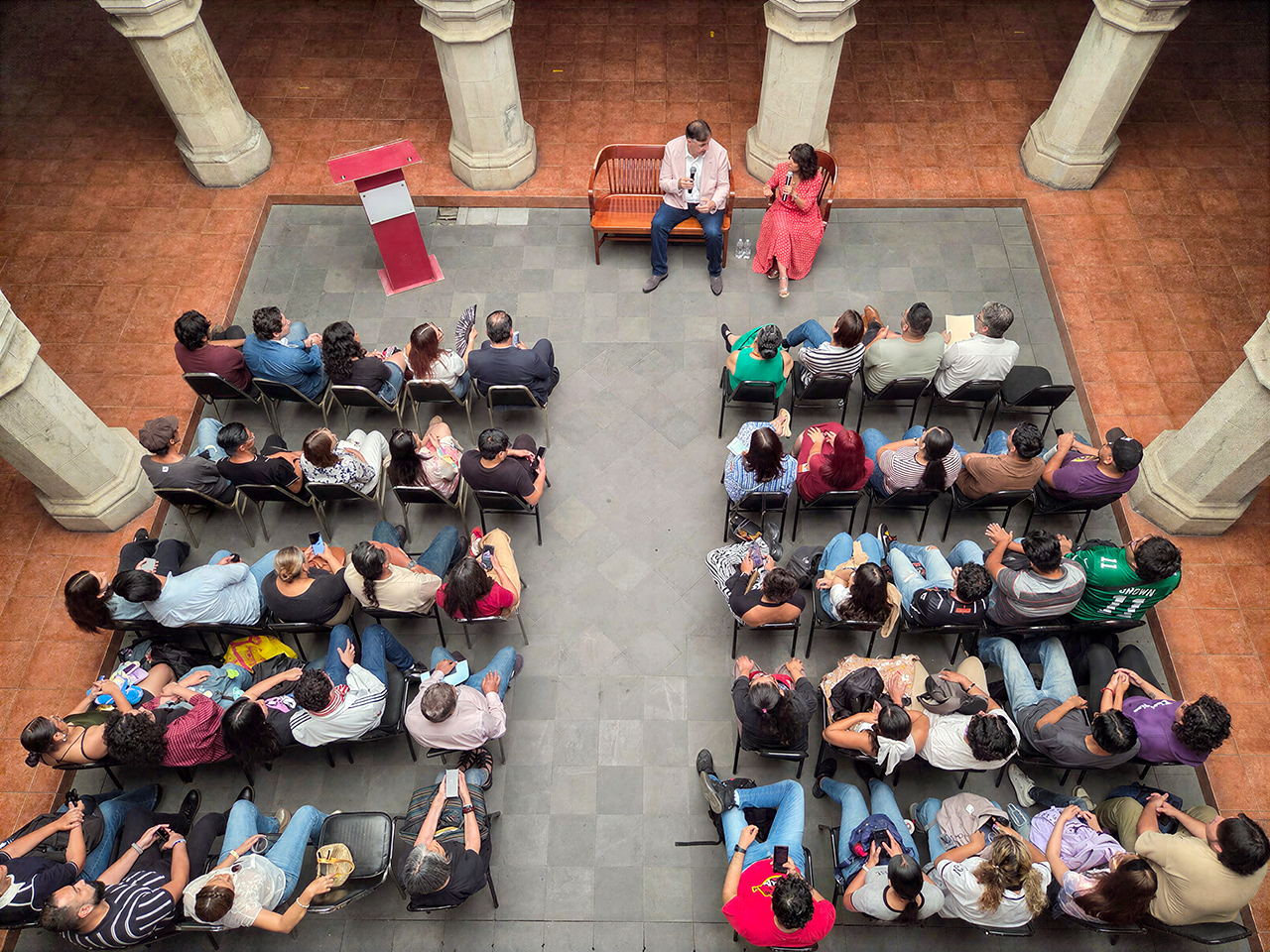 Philippe Paquet speaking with the public during the exhibition opening at the Regional Museum of Nayarit